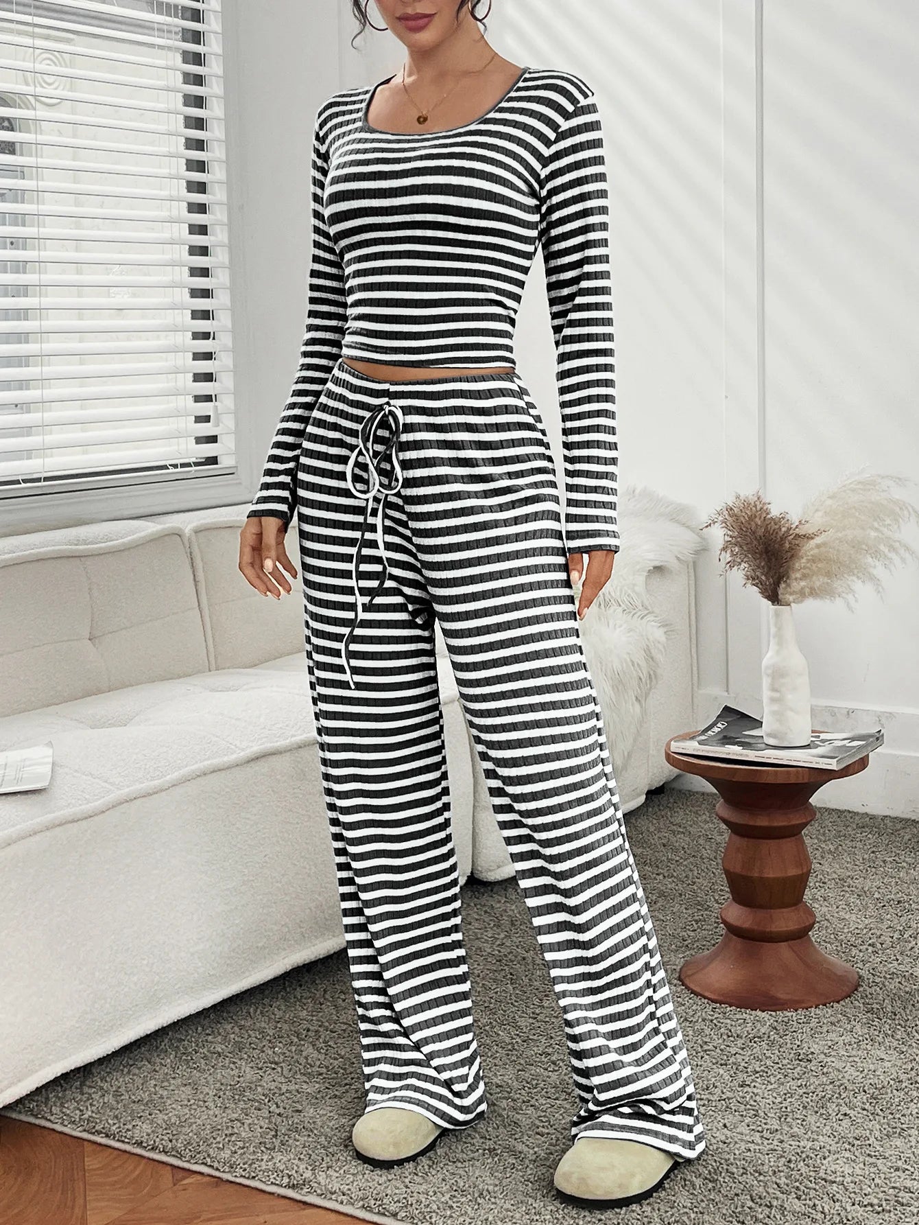 Velixir™ - 2 Piece Stripe Crop Top Set